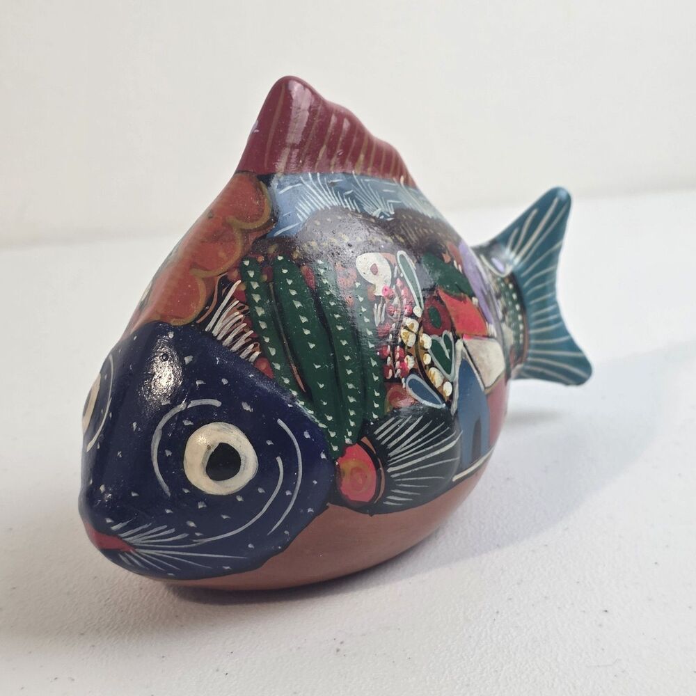 Terra Cotta Pottery Hand Painted Talavera Colorful Small Fish Figurine Mexico